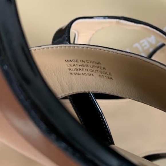🆕 MK Tori Patent Sandals - Picture 6 of 11